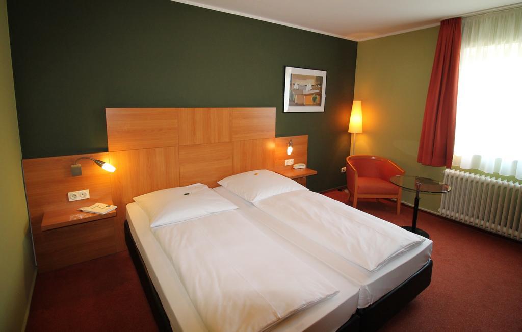 Hotel Westerfeld Hemmingen  Bagian luar foto